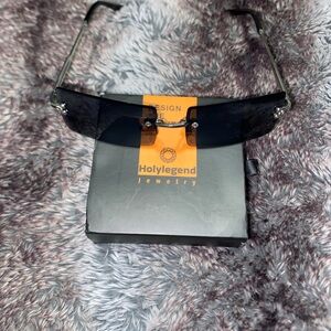 Holylegend Black Sunglasses